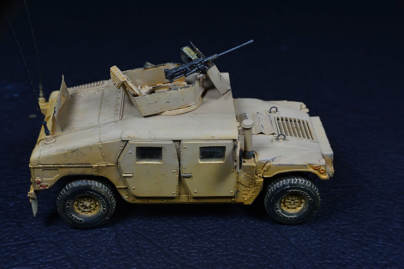 HMMWV M1114 UP-ARMORED DOORS CAN BE OPENED SPECIAL VERSION 1/72 ...